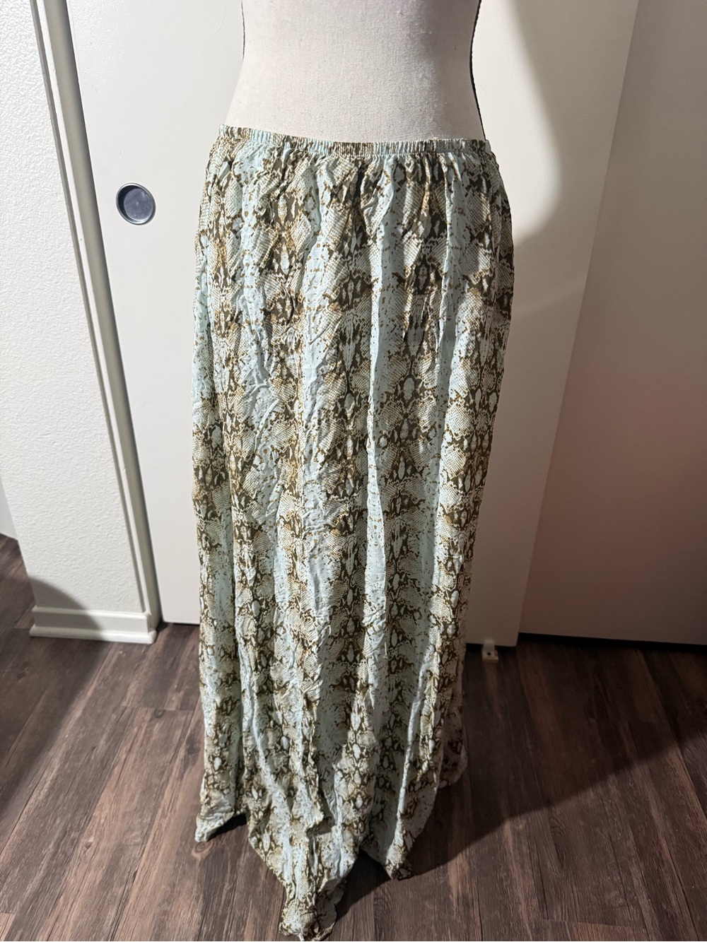🤎💙 Indah Brown & Light Blue Maxi Skirt 💙🤎